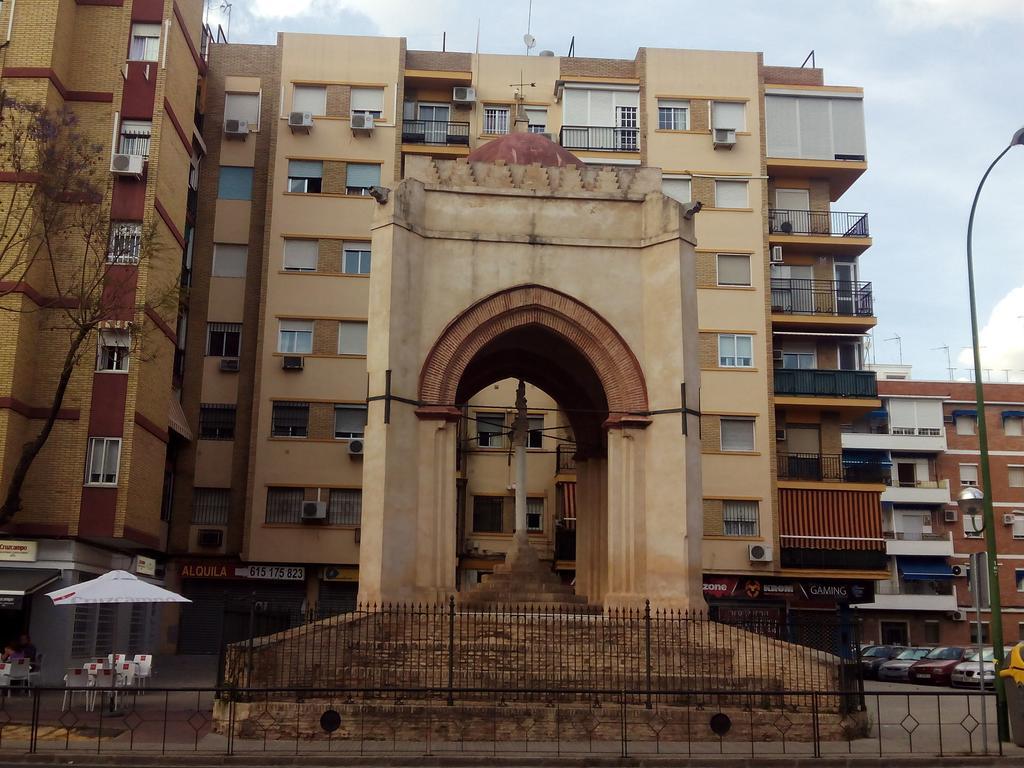Casa Sevilla Nervion-Centro Bagian luar foto